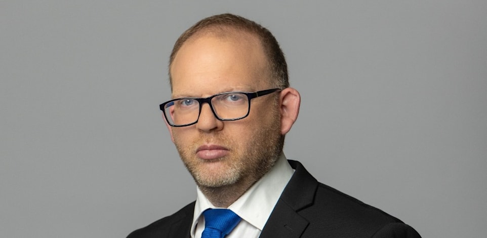אביעד גליקמן / צילום: ויקיפדיה,  רן יחזקאל