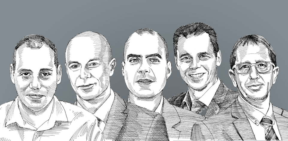 מנכ''לי חברות הביטוח. מימין: ניר כהן (הראל), רונן אגסי (מגדל), מיכאל קלמן (מנורה), יורם נוה (כלל), אייל בן סימון (הפניקס) / איור: גיל ג'יבלי