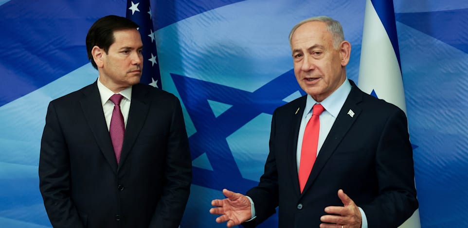 ראש ממשלת ישראל בנימין נתניהו לצד מזכיר המדינה האמריקאי מרקו רוביו, בירושלים / צילום: Reuters, Ronen Zvulun
