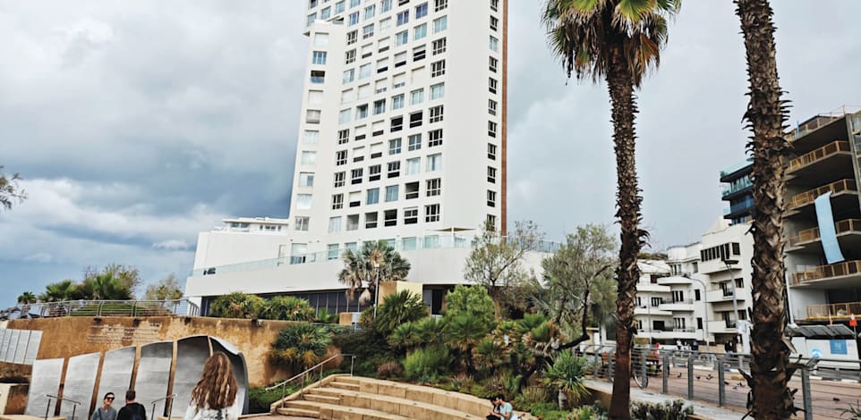 דירה במגדל המלך דוד בתל אביב / צילום: ניר וייס־ודררו