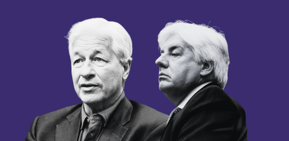 מימין: מנכ''ל AIG לשעבר מרטין סאליבן וג'יימי דיימון, מנכ''ל בנק ההשקעות ג'יי.פי מורגן / צילום: Reuters, Larry Downing, Mikala Compton/American-Statesma