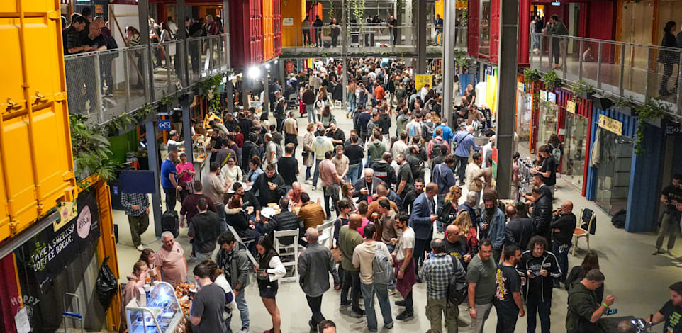 מבלים בפסטיבל הבירה ''הופי'' / צילום: עידן עטייה