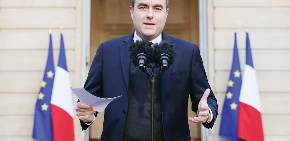 ראש ממשלת צרפת סבסטיאן לקורנו / צילום: ap, Thomas Samson, Pool