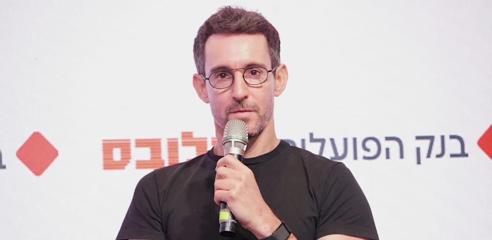 &qout;גם בעולם מאוד מסחרי - בסוף האמת מנצחת&qout;: עברי לידר בשיחה פתוחה על הצלחה לאורך זמן