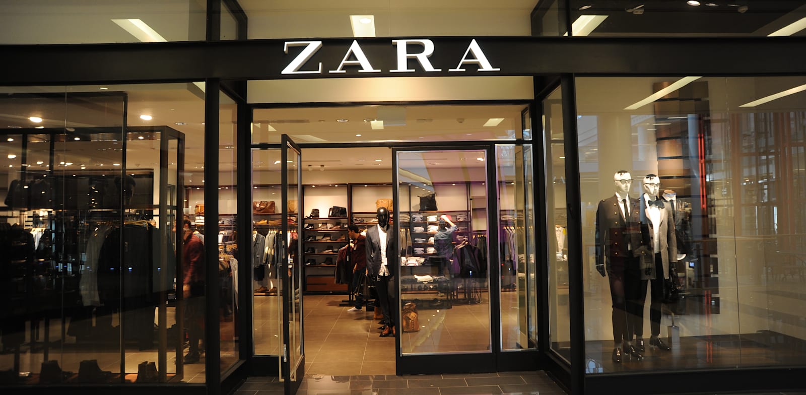 חנות של זארה / צילום: איל יצהר