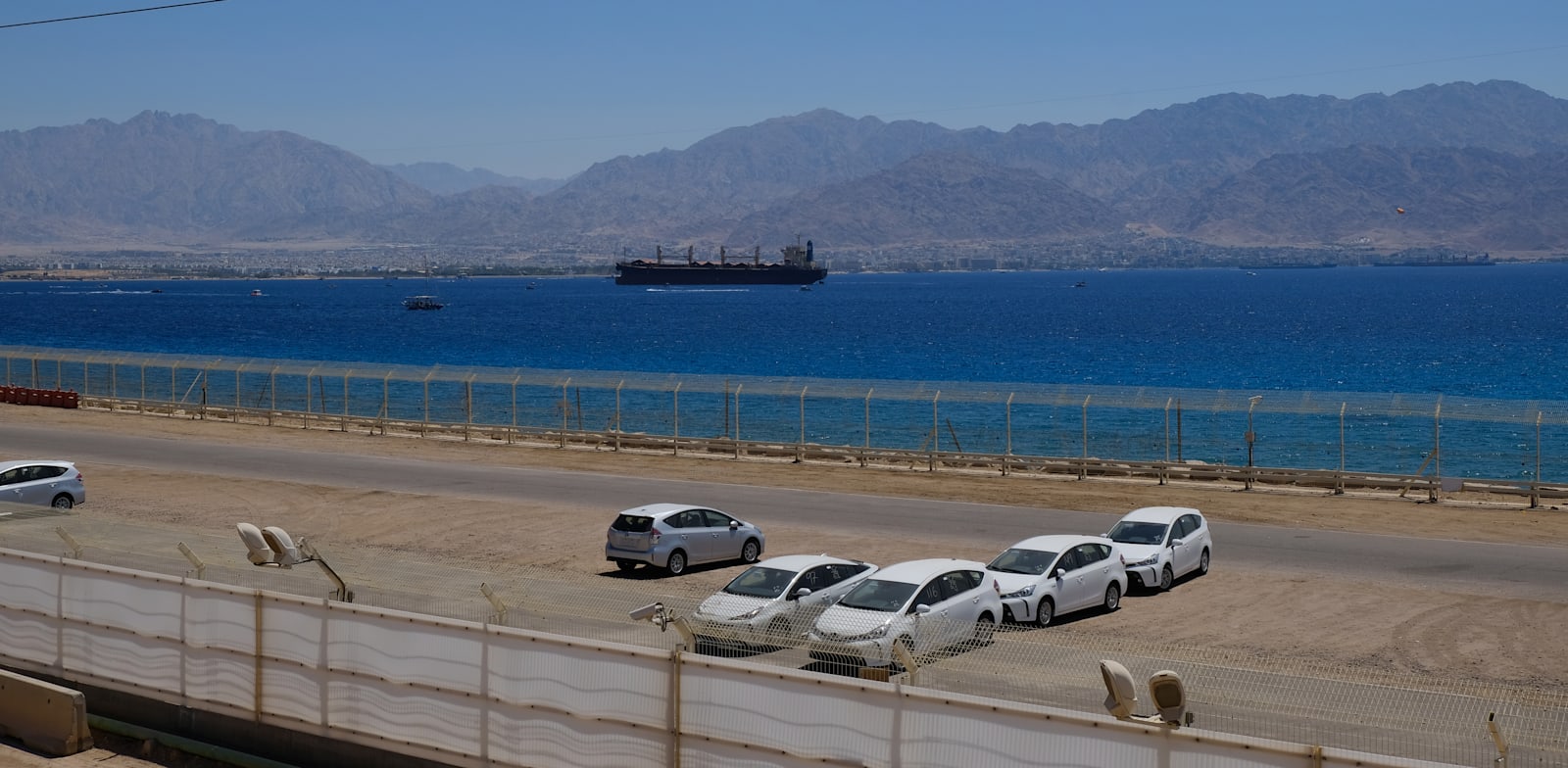 רכבים בנמל אילת / צילום: איל יצהר