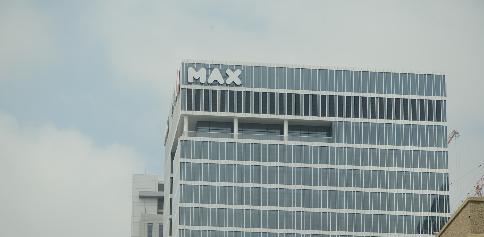משרדי חברת MAX / צילום: איל יצהר