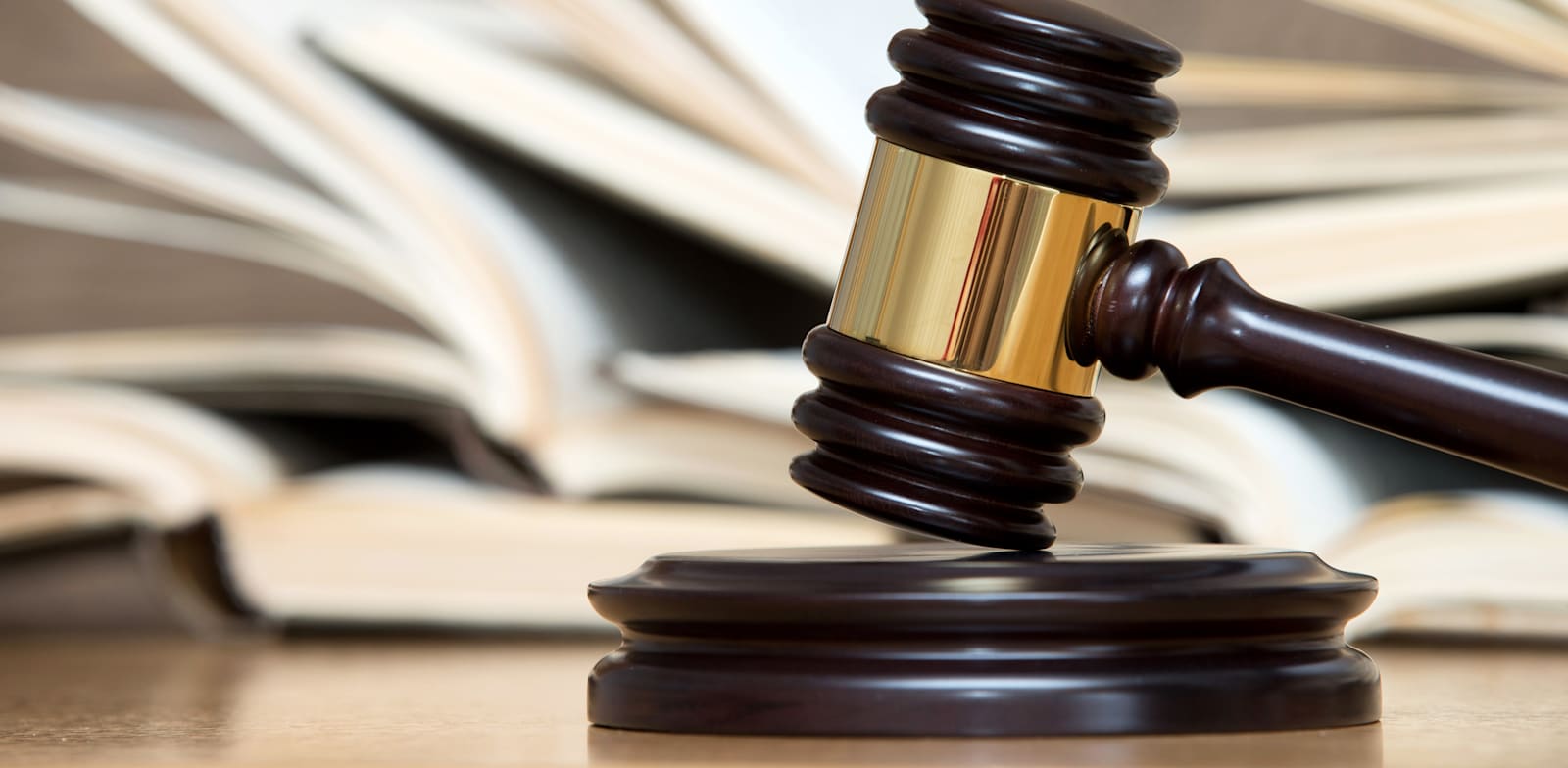 החלטות בתי משפט השלום והמחוזי בתיקים נבחרים יועברו בשידור ישיר / צילום: Shutterstock