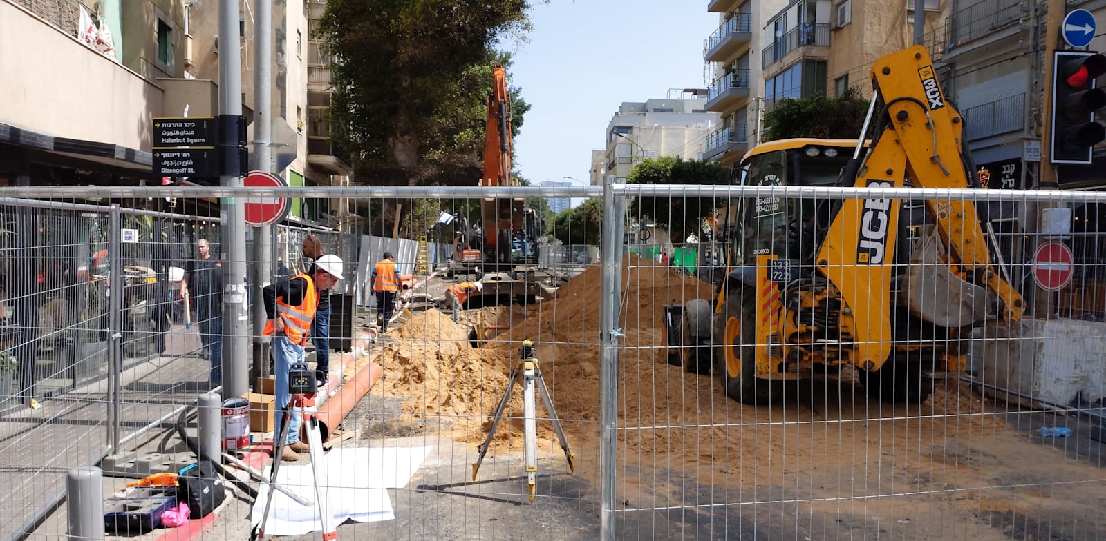 עבודות הרכבת הקלה בתל אביב / צילום: איל יצהר