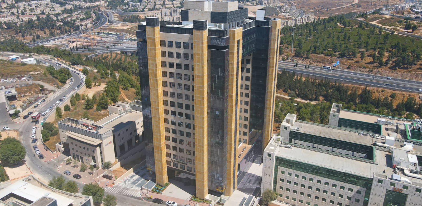 מגדל RAD Tower בהר חוצבים בירושלים / צילום: אביב קפילוטו