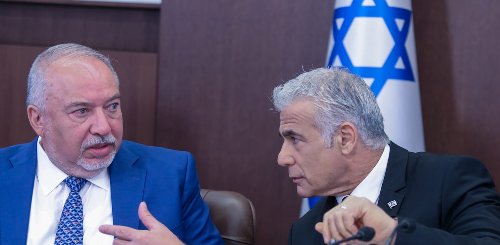 ראש הממשלה יאיר לפיד ושר האוצר אביגדור ליברמן / צילום: מארק ישראל סלם, "ג'רוזלם פוסט" 