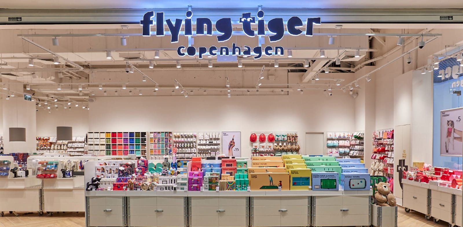 חנות של רשת Flying Tiger Copenhagen בישראל / צילום: שוקה כהן