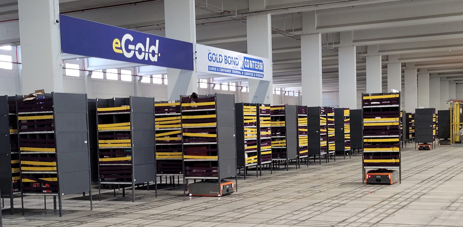 המחסן הרובוטי. עוקב בצורה מדוייקת אחר המלאי ומבצע אופטימיזציה של ההפצה / צילום: עמוס דעי