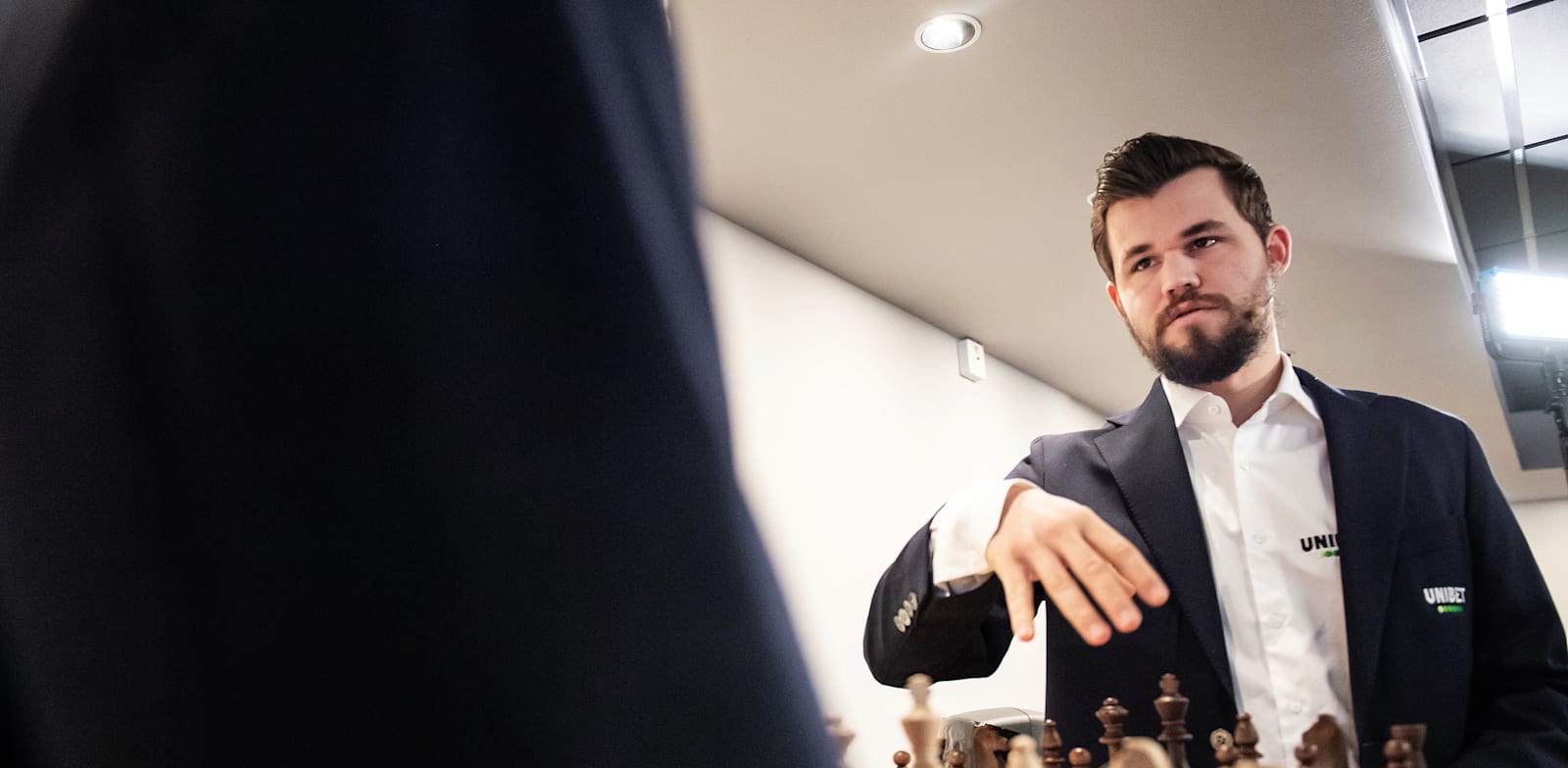 מגנוס קרלסן, אלוף העולם בשחמט שהובס במרמה לכאורה