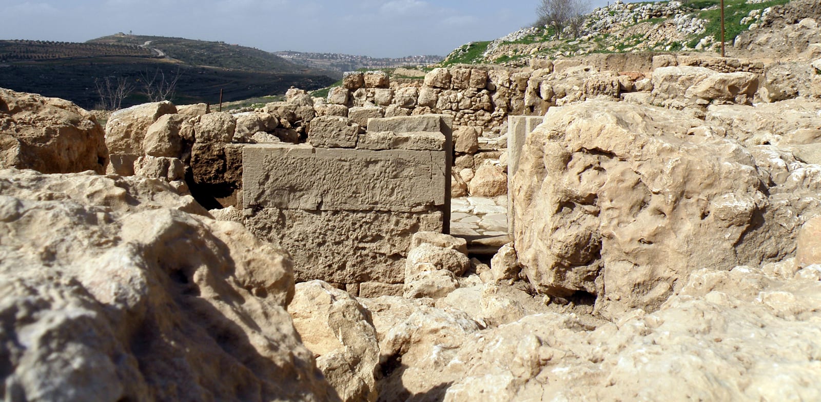 שרידי תל שילה / צילום: ויקיפדיה