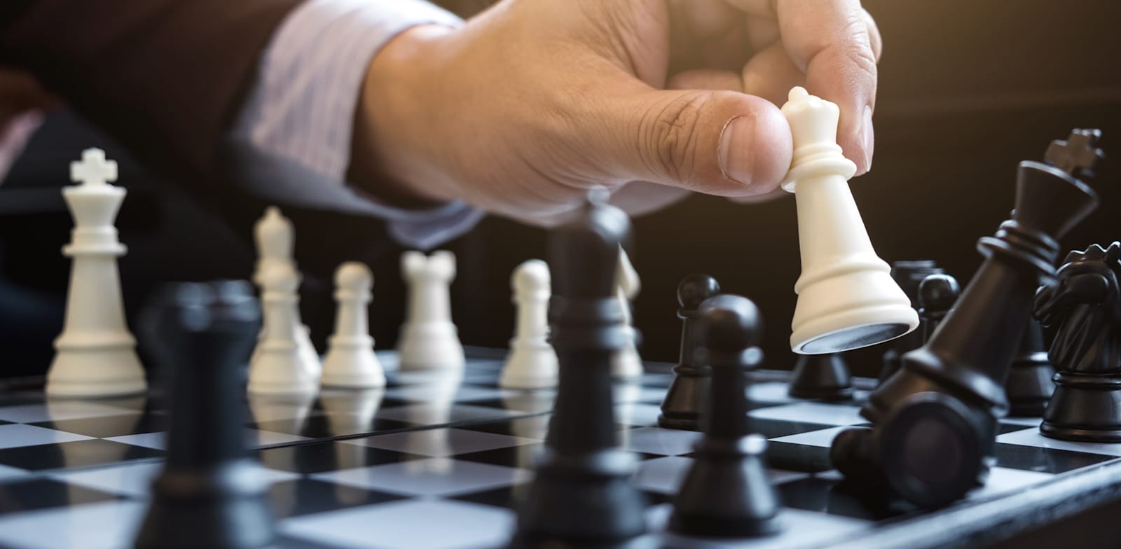 הכאוס בעולם השחמט נמשך / צילום: Shutterstock, Freedomz