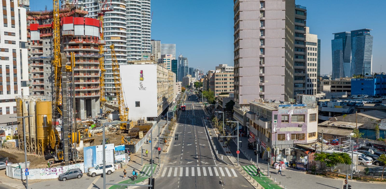 דרך בגין / צילום: ברק ברינקר