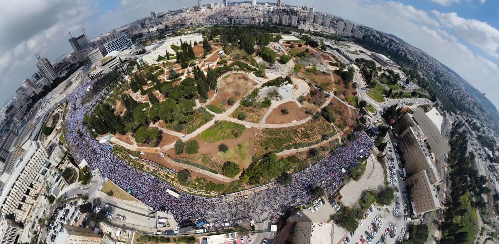 ההפגנה נגד הרפורמה המשפטית מחוץ לכנסת, אתמול