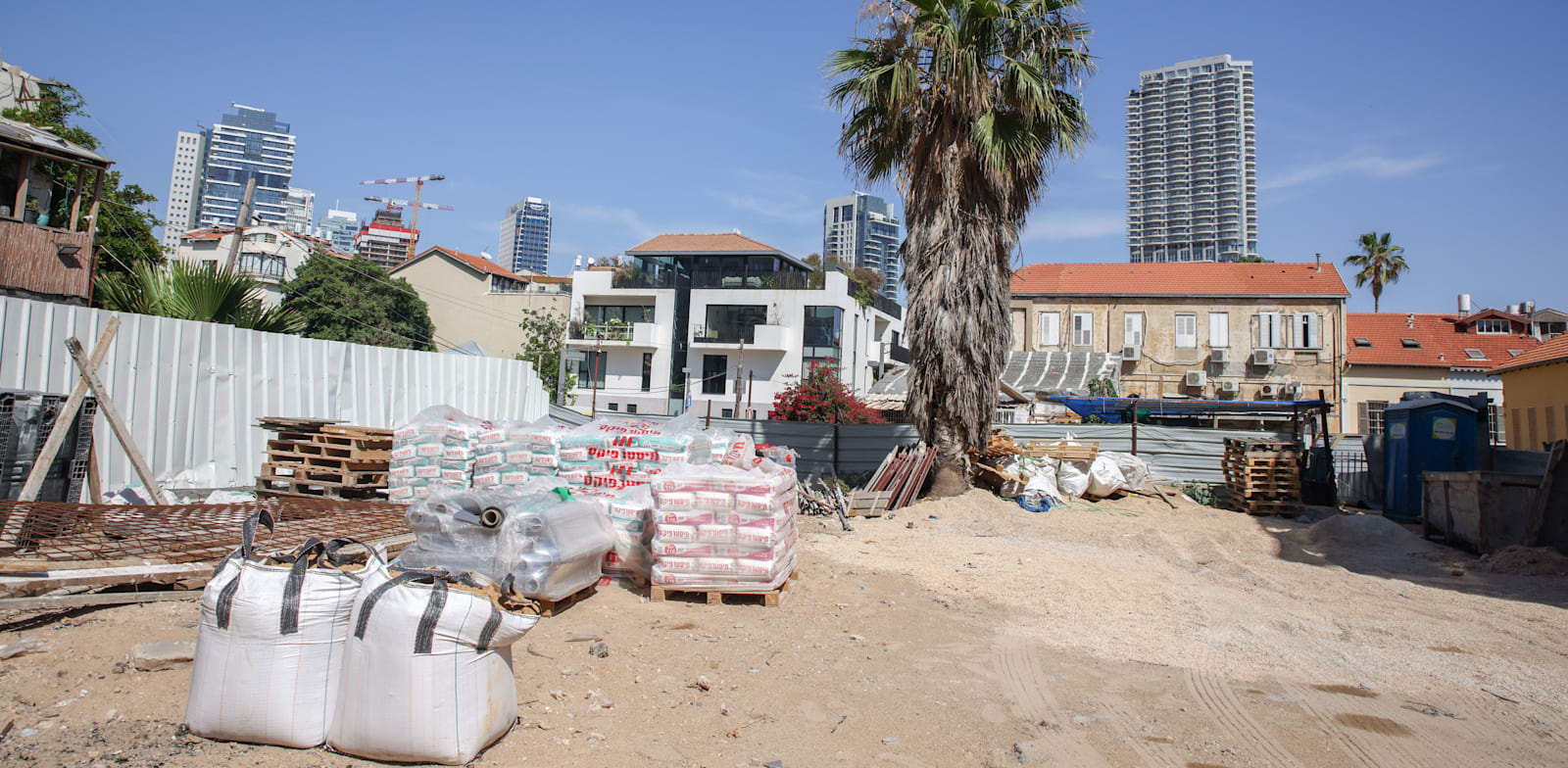 המגרש בנווה צדק / צילום: כדיה לוי