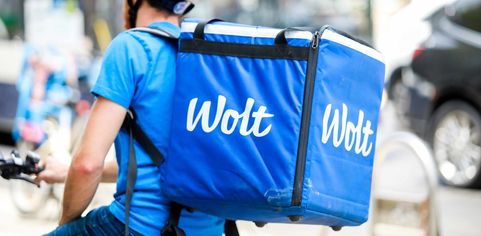 שליח של wolt / צילום: שלומי יוסף שליח של wolt / צילום: שלומי יוסף