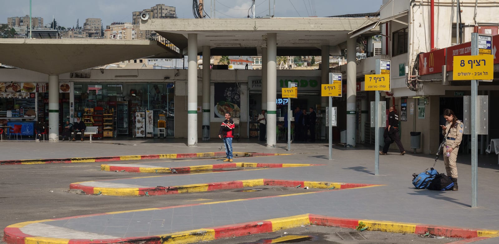 התחנה המרכזית בטבריה. אחת מהתחנות שמימון דורש לפנות / צילום: אייל מרגולין