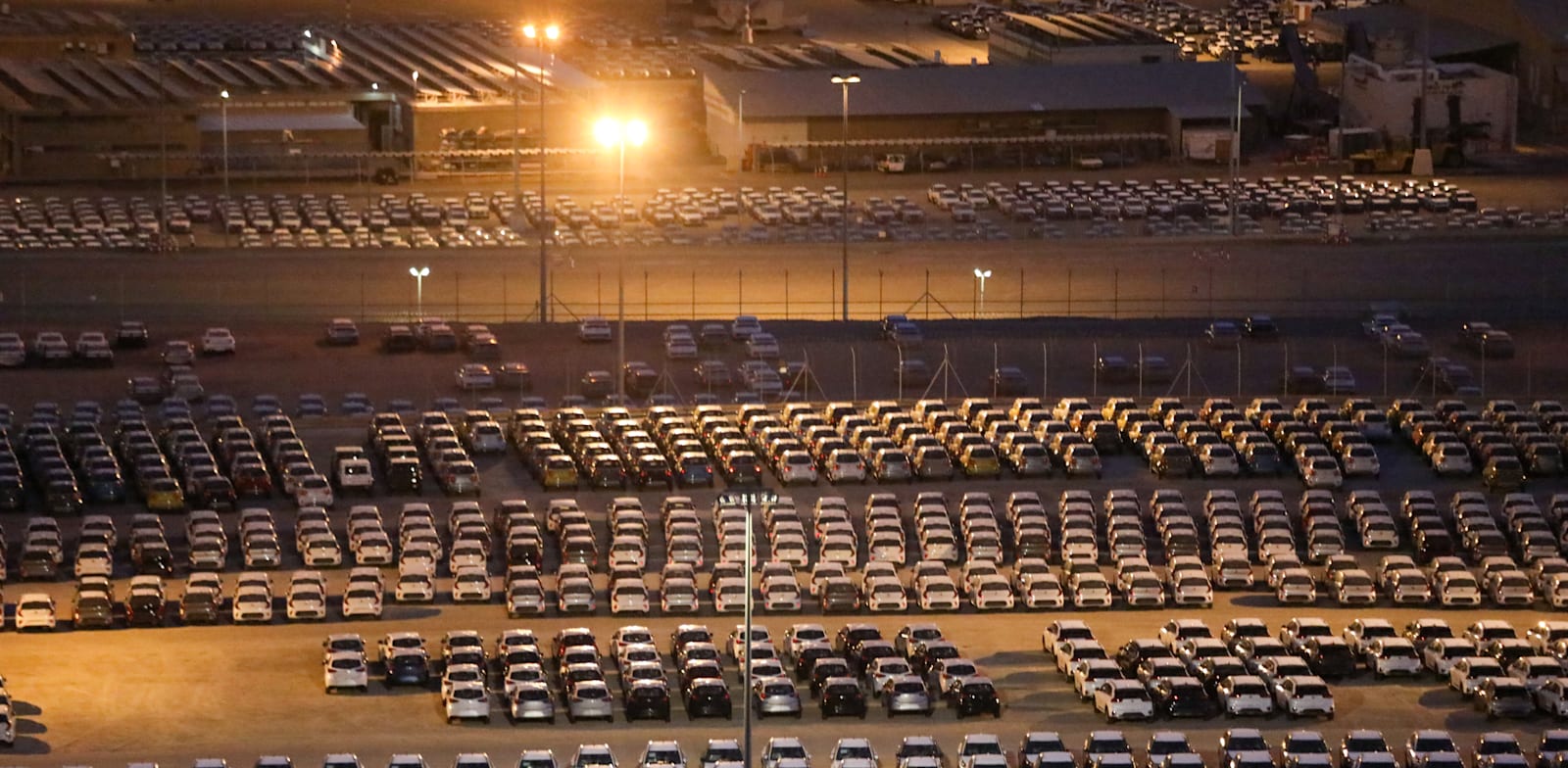 New cars in Eilat Photo: Shlomi Yosef