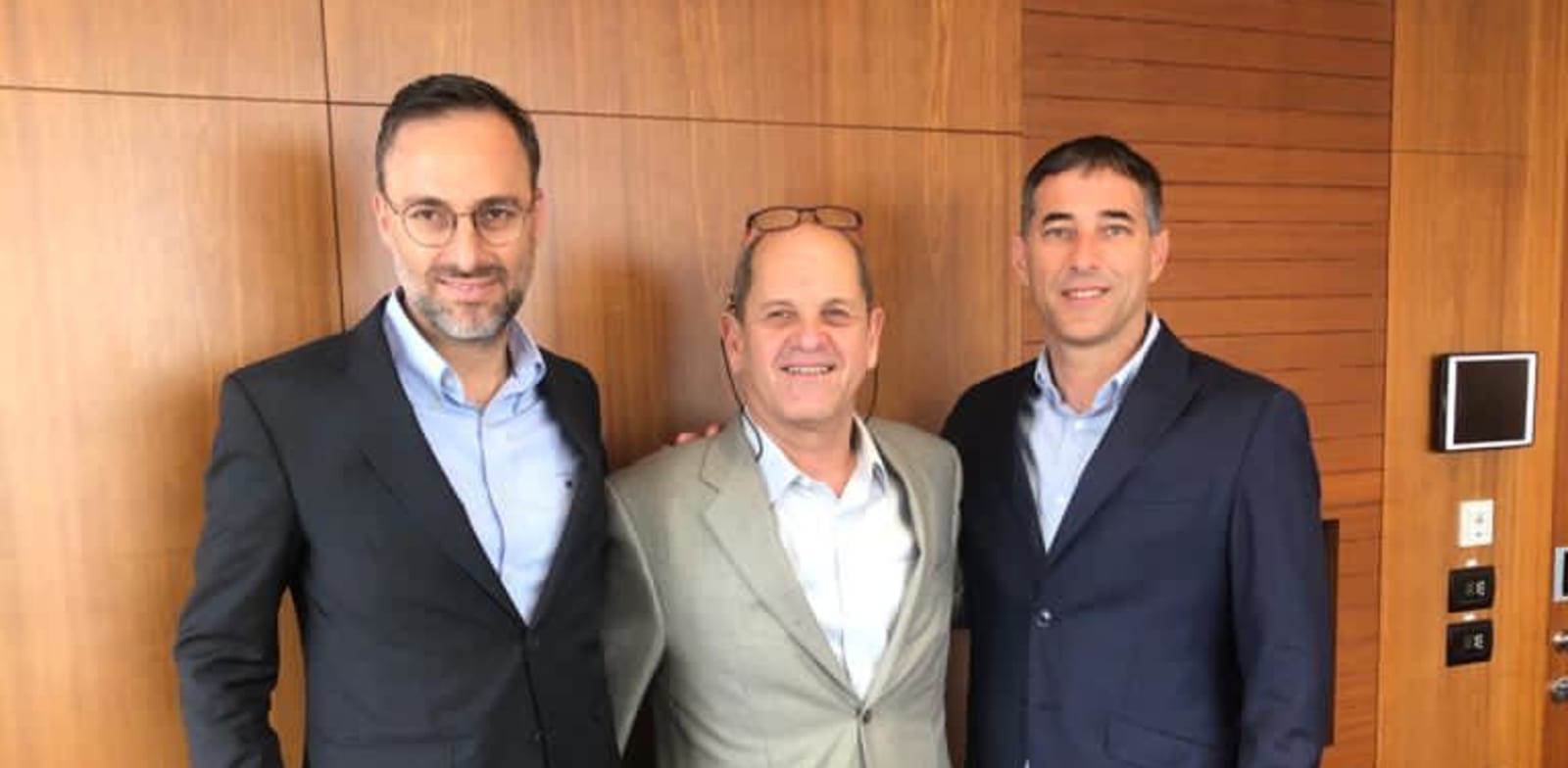 עורכי הדין ליאור פורת, יוסי גייר וכפיר ידגר / צילום: יח"צ