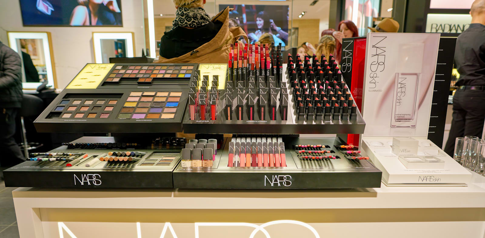 חנות של מותג האיפור נארס ברומא