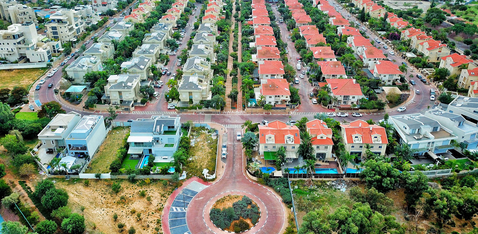 שכונה של בתים פרטיים בראשון לציון / צילום: Shutterstock