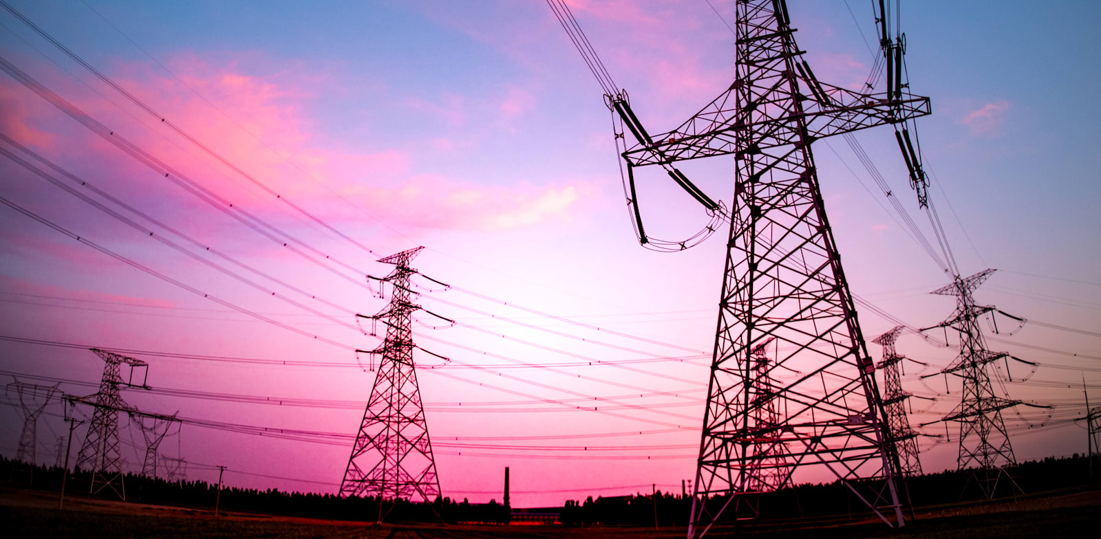 Electricity pylons  credit: Shutterstock Xiang Li