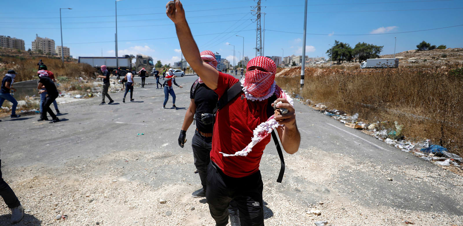Protestors on Gaza border Photo: Reuters Mohamad Torokman