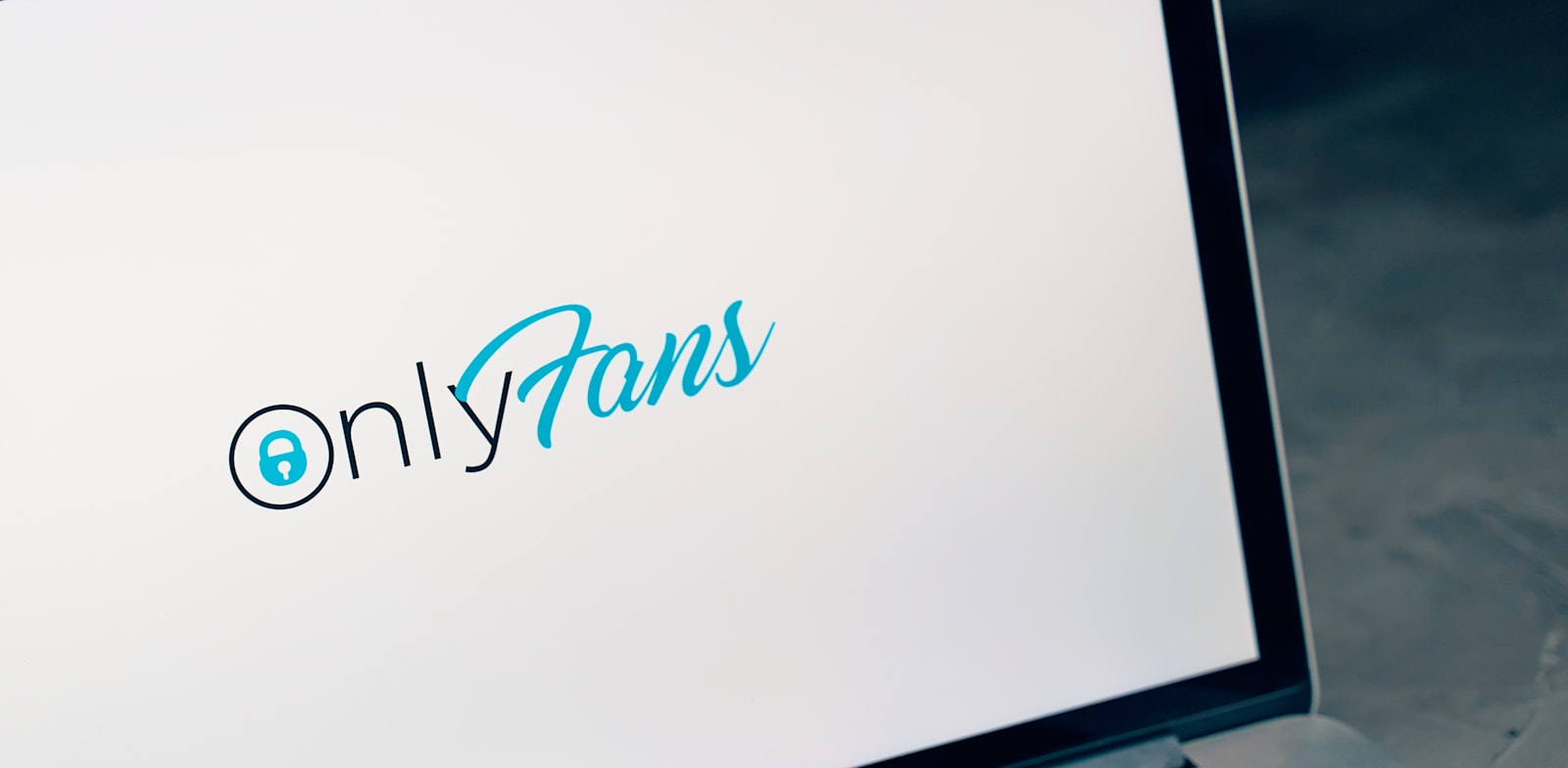 OnlyFans / צילום: Shutterstock, Konstantin Savusia