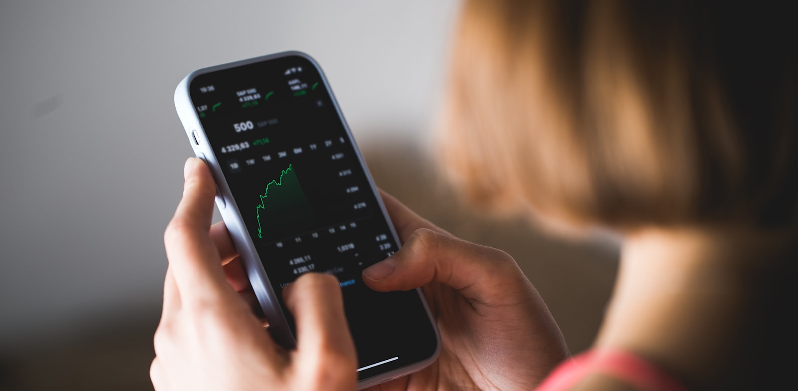 מסחר מקוון / צילום: Shutterstock, Kovalova Olena