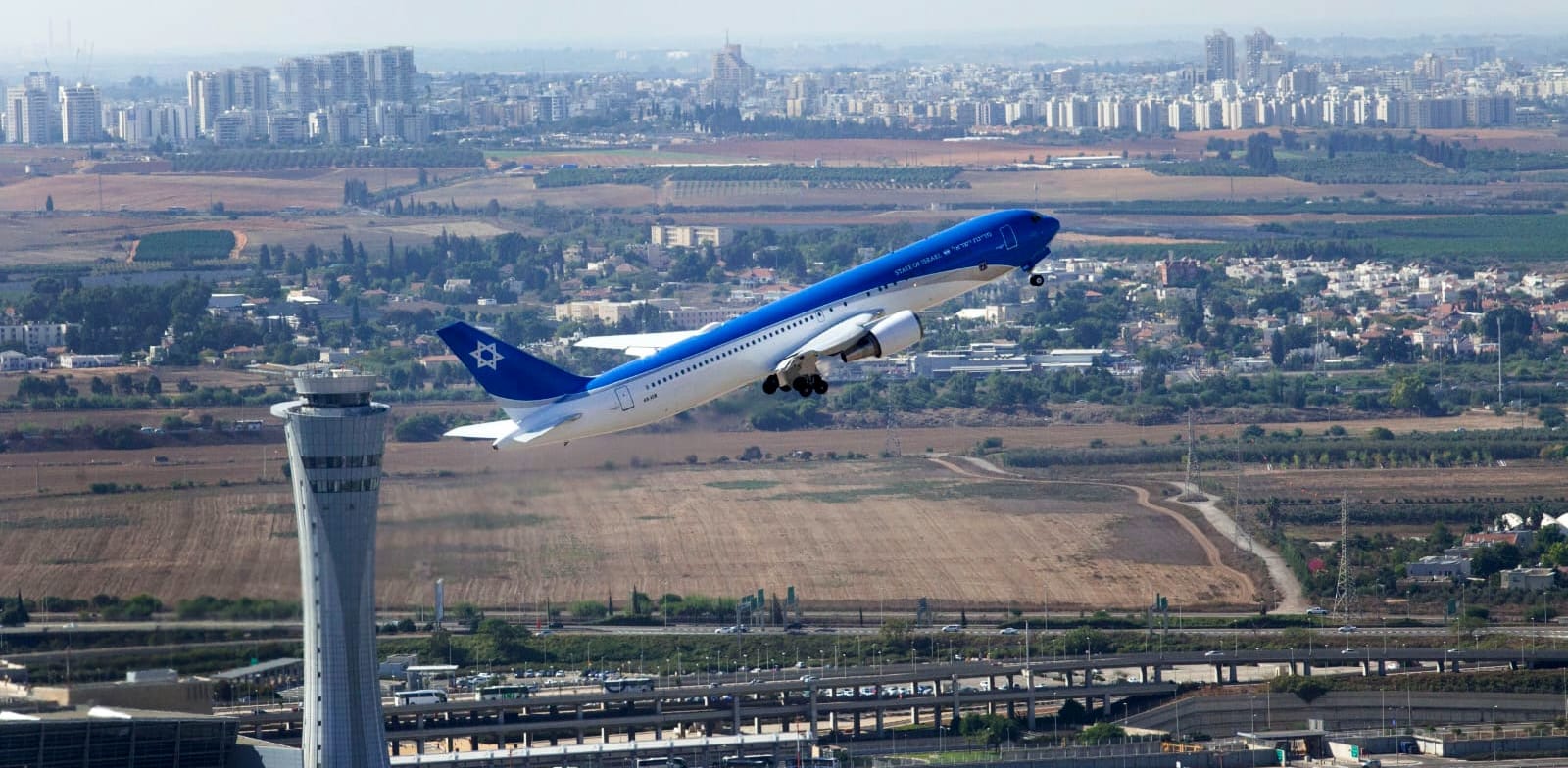 Wing of Zion on test flight Photo: Yoav Weiss IAI