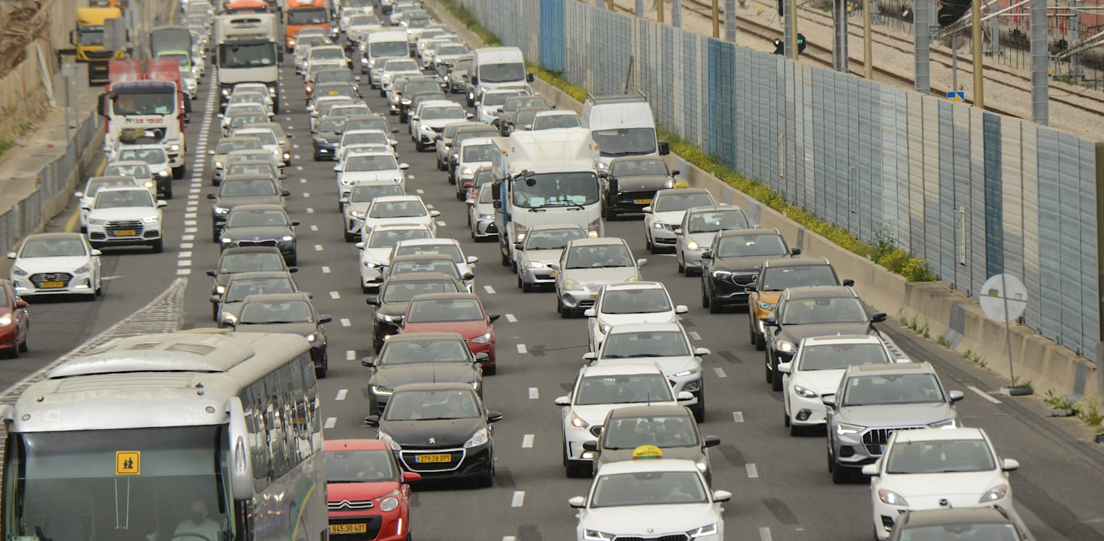 נתיבי איילון, תל אביב, 2022 / צילום: איל יצהר