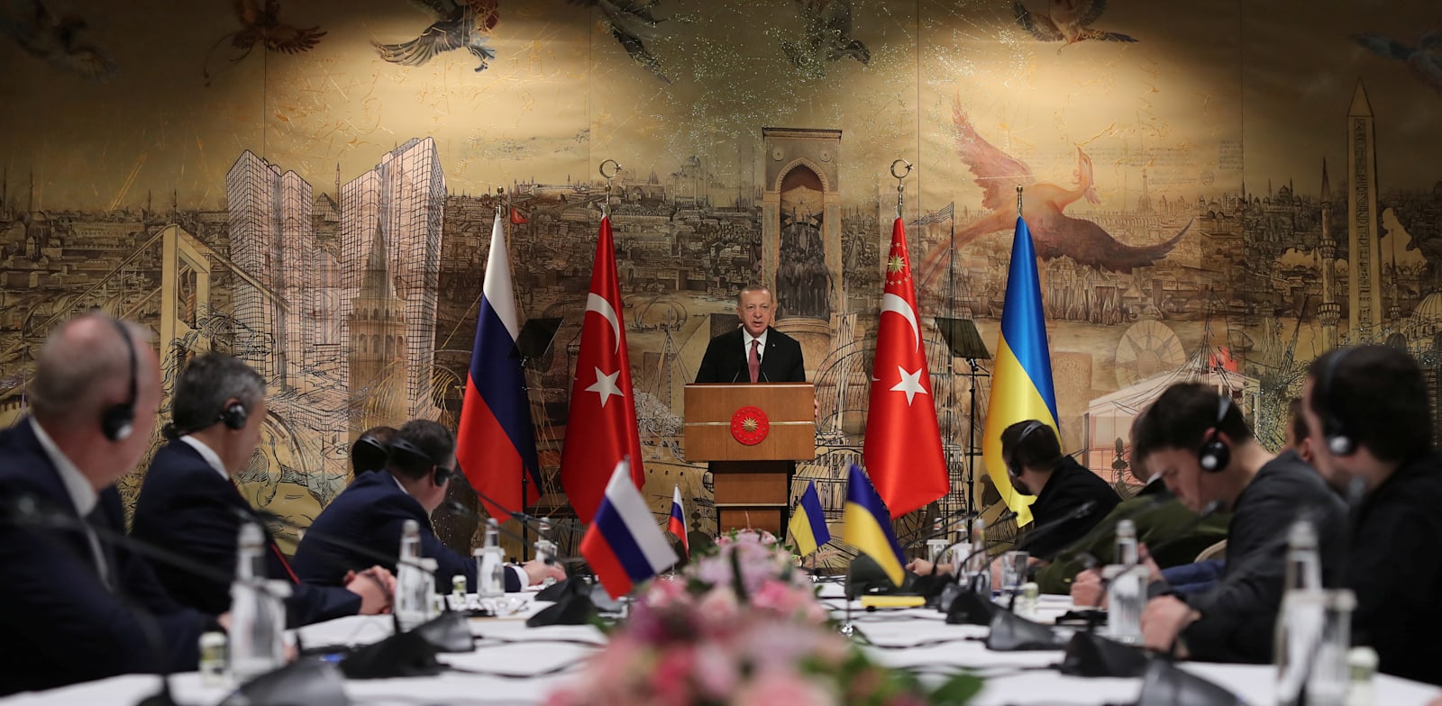 נשיא טורקיה, רג'ב טאיפ ארדואן, פותח את שיחות הפסקת האש בין רוסיה לאוקראינה / צילום: Reuters, Murat Cetinmuhurdar/Presidential Press Office