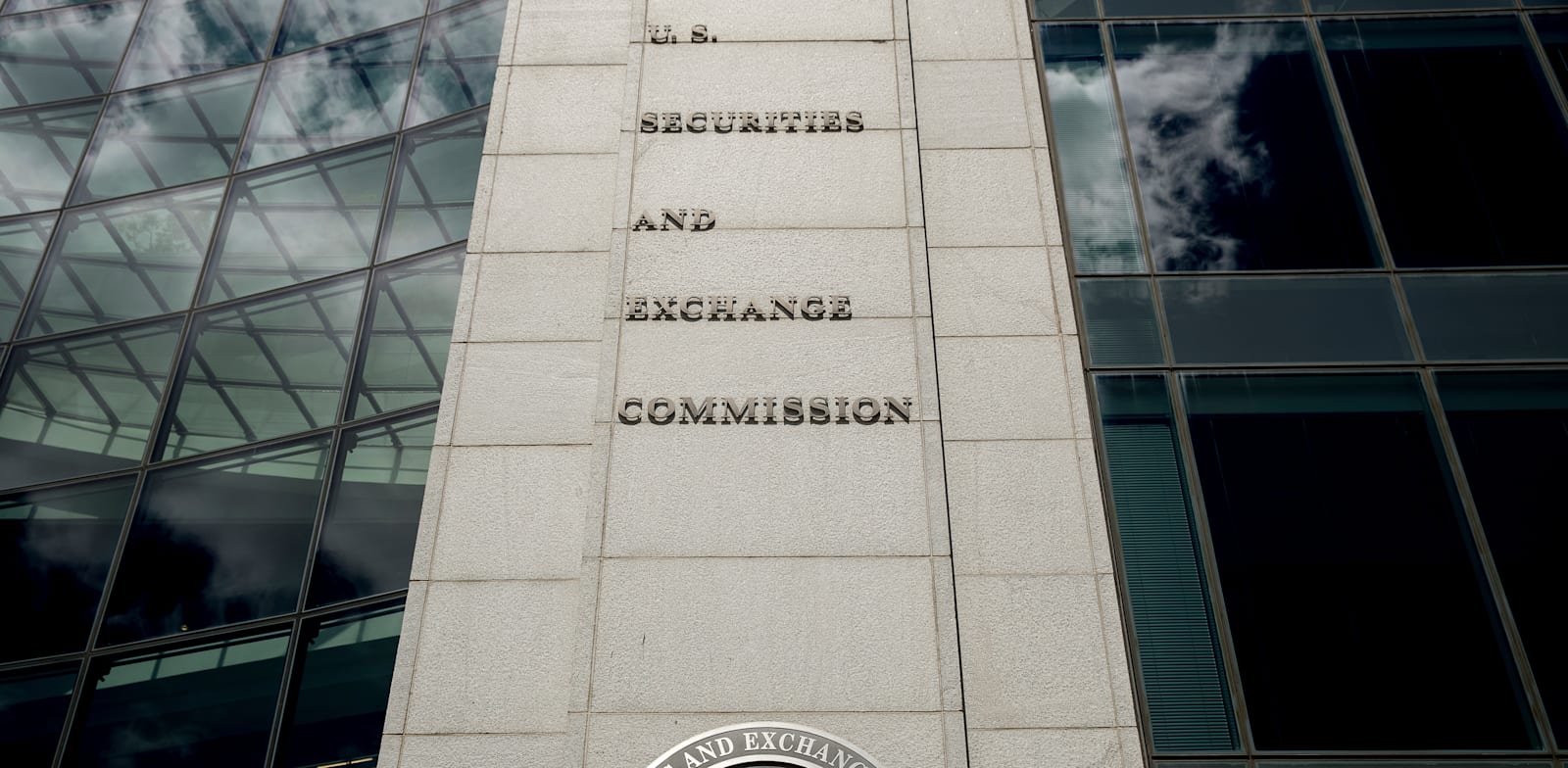 SEC Credit; Andrew Harnik Shutterstock