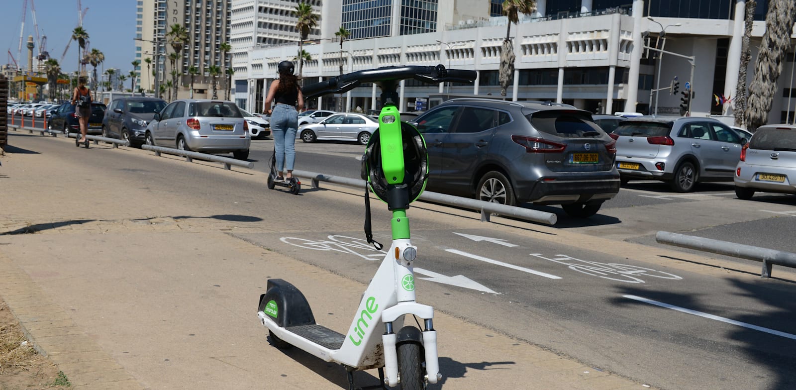 קורקינטים חשמליים של ליים בתל אביב / צילום: איל יצהר