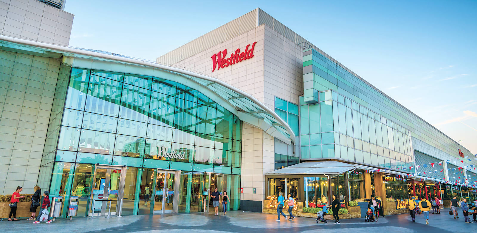 קניון ווסטפילד בשפרד בוש, לונדון. הערכות שווי שיורדות מהוות אף הן סיכון / צילום: Shutterstock