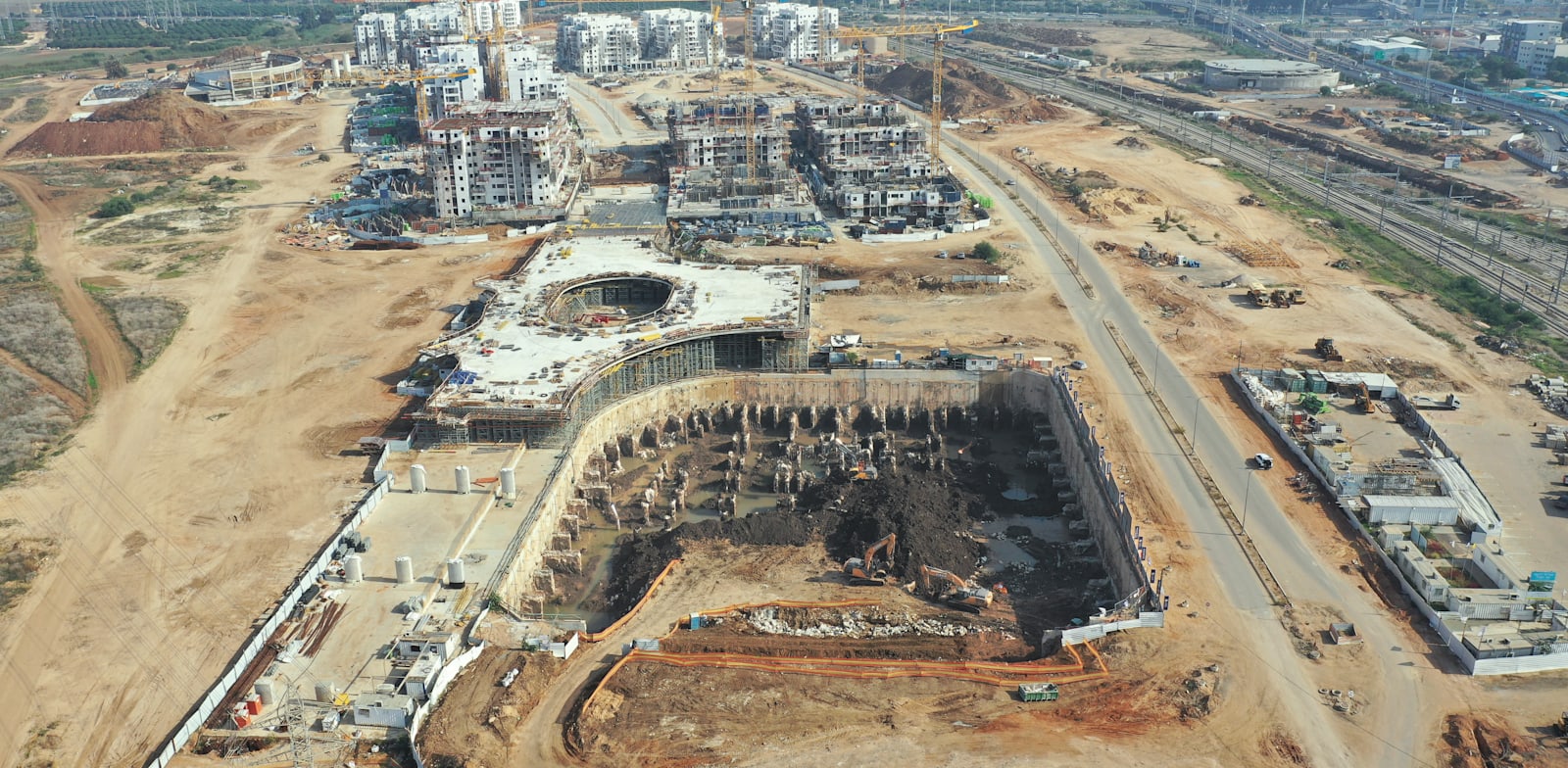 השטח שקוצה למתקן האגירה בבני ברק / צילום: בינה מיפוי תשתיות הנדסיות