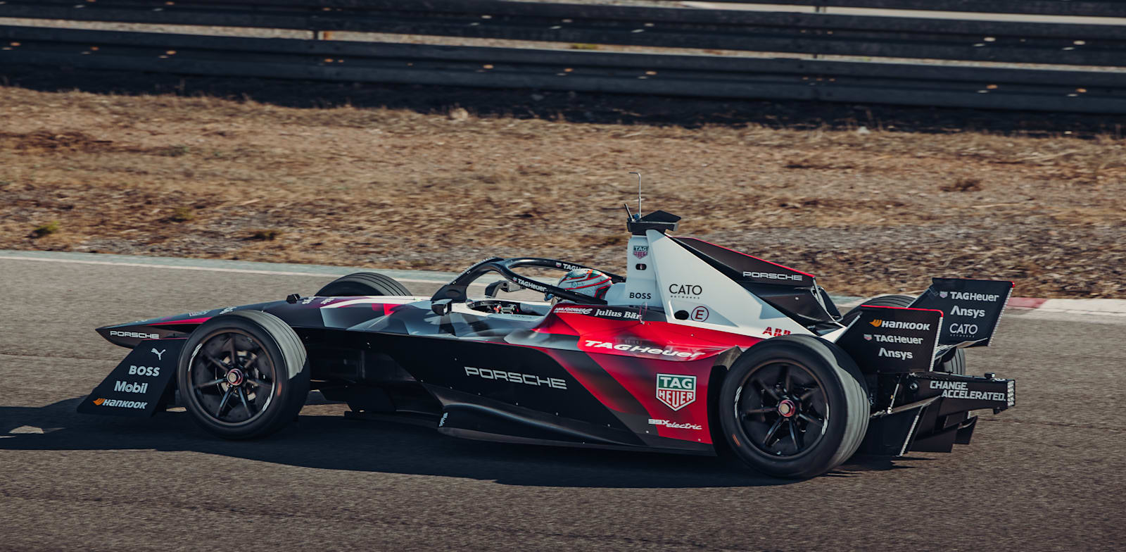 דגם 99X Electric מהדור השלישי והחדש / צילום: Tag Heuer Porsche Formula E