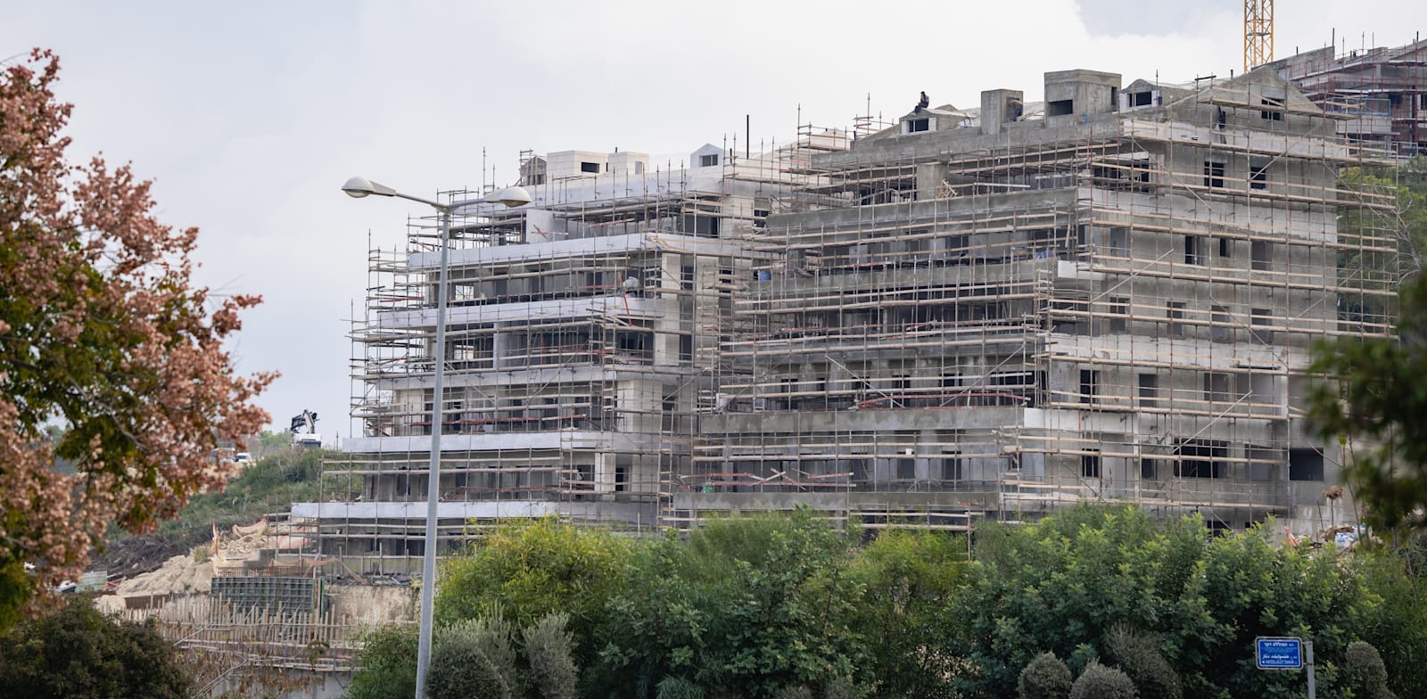 Building starts credit: Shutterstock