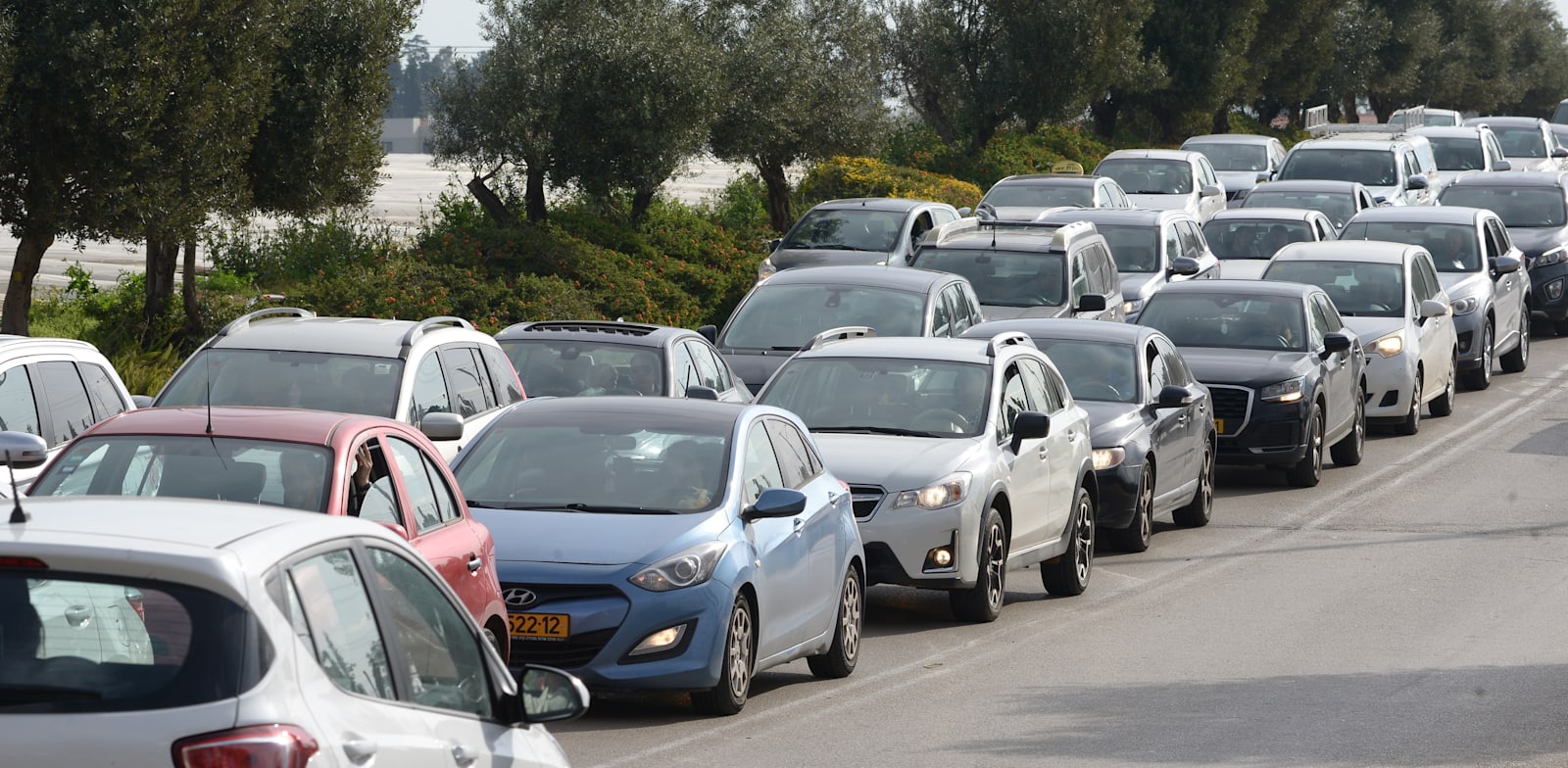 פקק בכביש 4 / צילום: איל יצהר