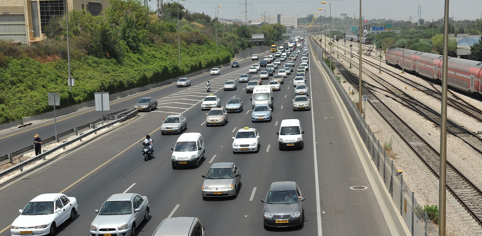 תנועה בנתיבי איילון / צילום: תמר מצפי