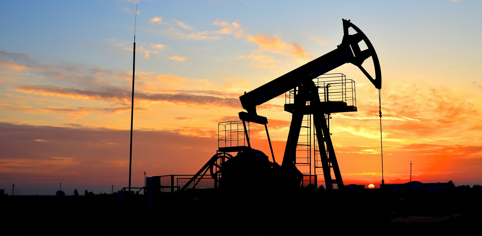 שדה נפט בבלארוס / צילום: Shutterstock, Maksim Safaniuk