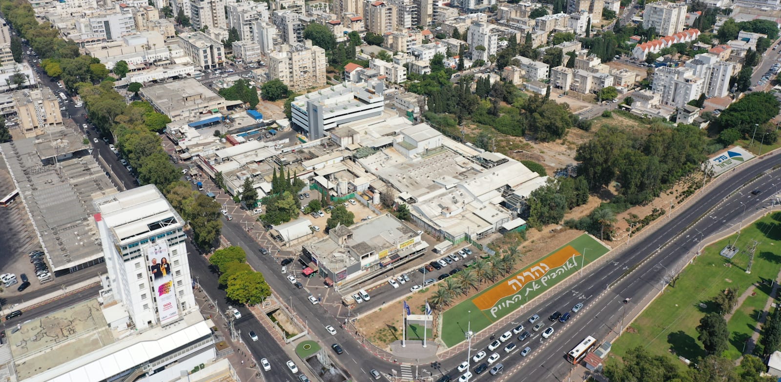 מתחם זוגלובק בנהריה / צילום: צחי קיבנשטיין