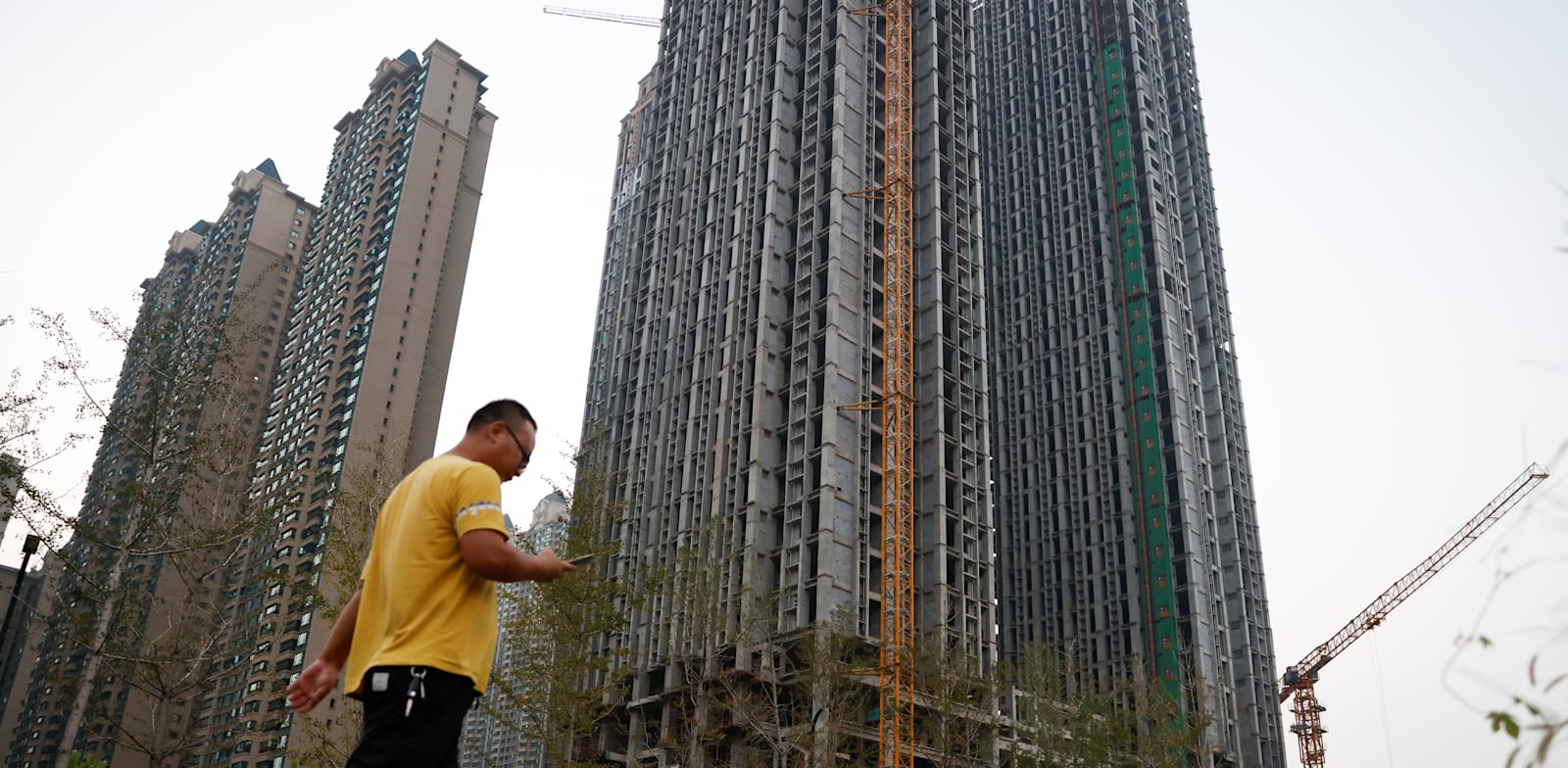 פרויקט של אוורגרנד בבנייה בסין / צילום: Reuters, Carlos Garcia Rawlins