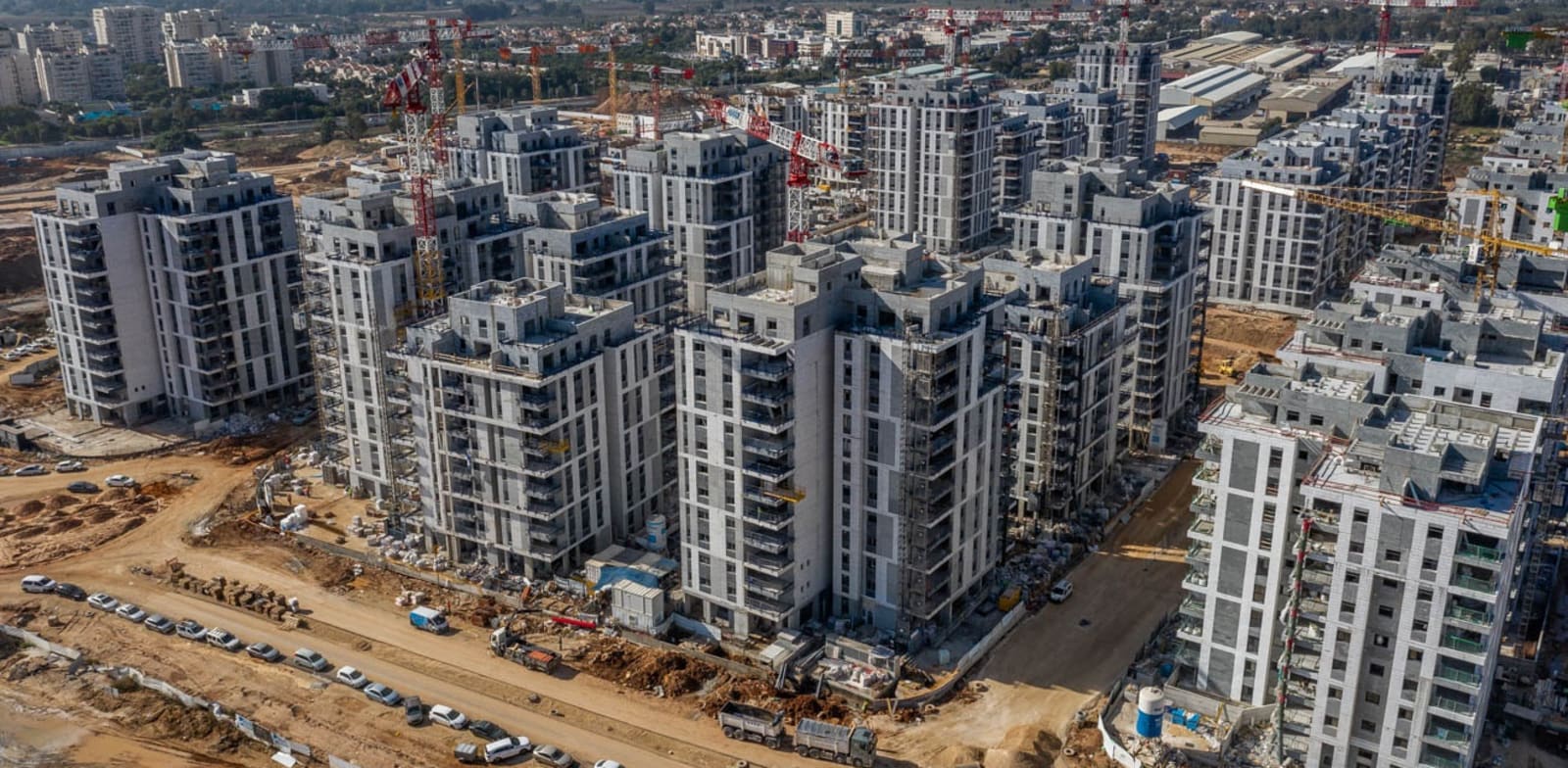 בנייה מתועשת באור יהודה / צילום: אשטרום