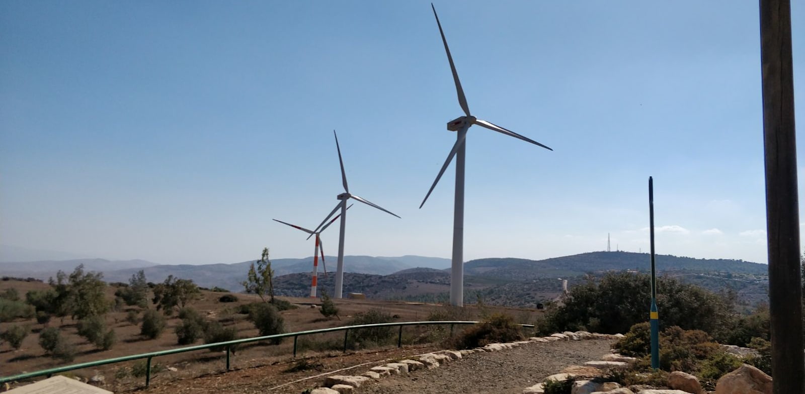 Wind turbines on Mount Gilboa in the Galilee credit: Eli Gantser