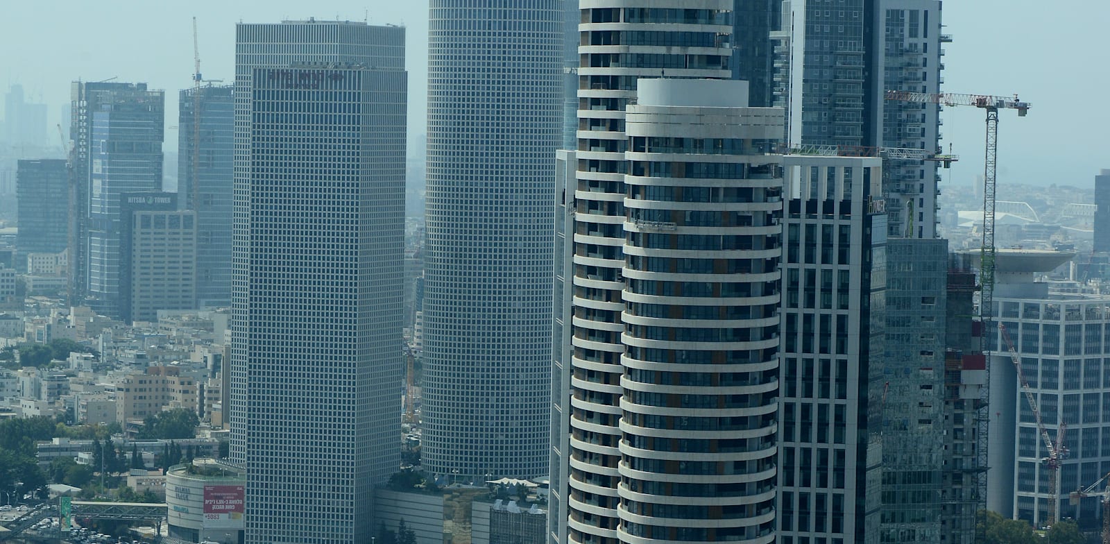 Tel Aviv office towers Photo: Eyal Izhar